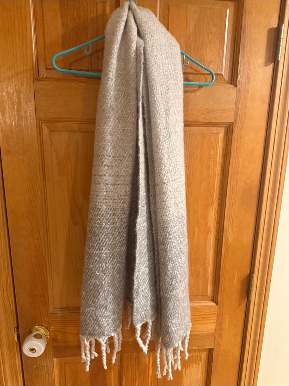 NWT women’s blanket scarf size os